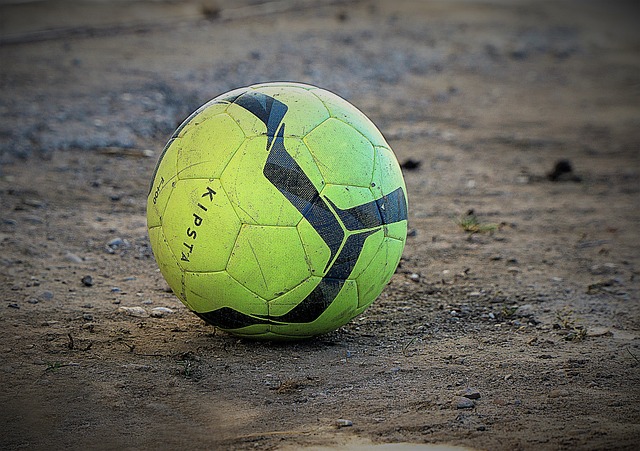 际赛事中尝 际赛事中尝